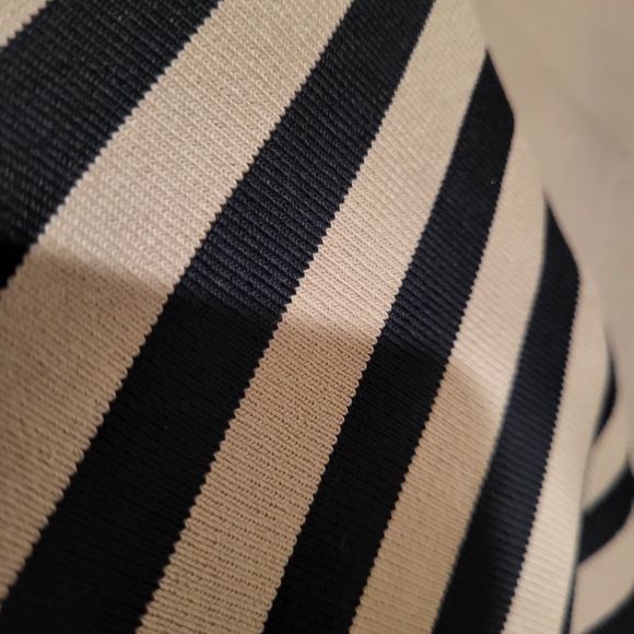 Guess Black and Tan Ribbed Apparel - Picture 5 of 13